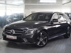 Blau Gebraucht 2020 Mercedes C300e Limousine | 21.490 € (Guter Preis)