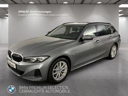 Grau Gebraucht 2022 BMW 320e Limousine | 29.890 € (Fairer Preis)