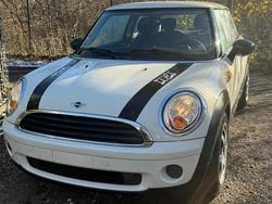 Weiß Gebraucht 2010 Mini Cooper Coupé Coupé | 3.000 € (Guter Preis)