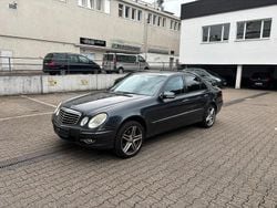 Grau Gebraucht 2008 Mercedes E220 Limousine | 4.400 € (Guter Preis)