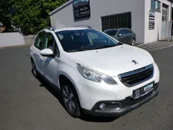 Weiß Gebraucht 2013 Peugeot 2008 Active SUV | 5.599 € (Fairer Preis)