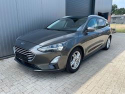 Grau Gebraucht 2020 Ford Focus Cool & Connect Kombi | 19.490 € (Fairer Preis)
