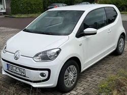 Weiß Gebraucht 2016 VW up! move up! Kleinwagen | 7.000 € (Guter Preis)