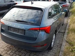 Quarz grau metallic quarz grau metallic Gebraucht 2020 Skoda Scala Drive Kleinwagen | 16.795 € (Fairer Preis)
