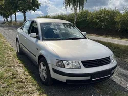 Silber Gebraucht 1998 VW Passat Highline Limousine | 1.300 € (Superpreis)