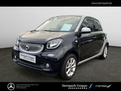 Karosserie in black Gebraucht 2018 Smart ForFour Kleinwagen | 12.840 € (Fairer Preis)