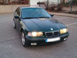 Grün Gebraucht 1999 BMW 316 Coupé | 2.000 € (Fairer Preis)
