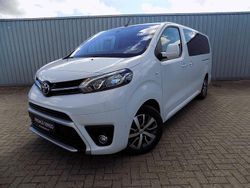 Weiß Gebraucht 2023 Toyota Proace Verso Team Kombi | 43.000 € (Etwas zu teuer)