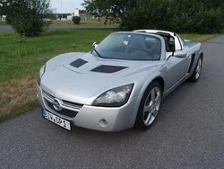 Silber Gebraucht 2002 Opel Speedster Cabrio | 21.700 €