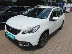 Blanc banquise Gebraucht 2019 Peugeot 2008 Active SUV | 13.980 € (Guter Preis)