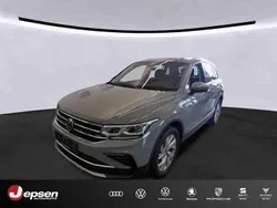 Mondsteingrau Gebraucht 2021 VW Tiguan Elegance SUV | 33.470 € (Fairer Preis)