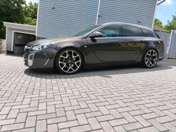 Grau Gebraucht 2015 Opel Insignia OPC Kombi | 20.000 €