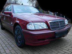 Rot Gebraucht 1999 Mercedes C180 Classic Limousine | 1.800 € (Superpreis)