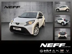Schneeweiß Neu 2025 Toyota Aygo Play Kleinwagen | 14.790 €