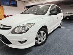 Weiß Gebraucht 2011 Hyundai i30 Kombi | 4.800 € (Etwas zu teuer)