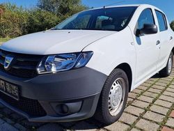 Weiß Gebraucht 2012 Dacia Sandero Essentiel Kleinwagen | 2.980 € (Guter Preis)
