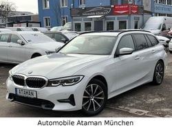 Weiß Gebraucht 2021 BMW 318 Sport Line Kombi | 20.990 € (Fairer Preis)