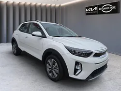 Weiß Gebraucht 2025 Kia Stonic Vision SUV | 20.990 € (Fairer Preis)