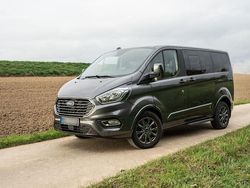 Grau Gebraucht 2021 Ford Tourneo Custom Titanium Van / Kleinbus | 38.400 € (Fairer Preis)