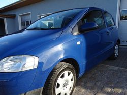 Blau Gebraucht 2008 VW Fox Kleinwagen | 1.700 € (Fairer Preis)