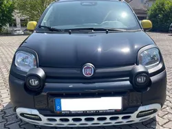 Cinema schwarz Neu 2025 Fiat Panda Cross Cross Kleinwagen | 17.900 €