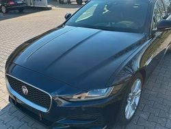 Blau Gebraucht 2020 Jaguar XE Limousine | 26.000 € (Guter Preis)