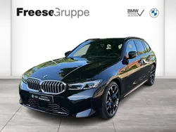 Schwarz Gebraucht 2025 BMW 320 Shadowline Kombi | 58.499 €