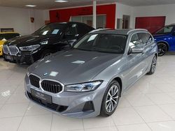 Grau Gebraucht 2022 BMW 320 Sport Line Kombi | 20.800 € (Etwas zu teuer)