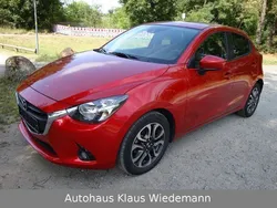 Rot Gebraucht 2017 Mazda 2 Nakama Kleinwagen | 12.999 € (Fairer Preis)