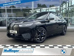Saphirschwarz (metallic) Gebraucht 2021 BMW iX Sport Line SUV | 40.800 € (Guter Preis)