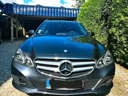 Grau Gebraucht 2017 Mercedes E220 Kombi | 13.900 € (Superpreis)
