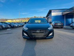Schwarz Gebraucht 2016 Hyundai i30 Trend Limousine | 6.400 € (Guter Preis)