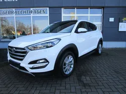 Weiß Gebraucht 2016 Hyundai Tucson Advantage SUV | 14.990 € (Fairer Preis)