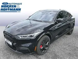 Absolute black Gebraucht 2023 Ford Mustang Mach-E Premium SUV | 42.980 € (Fairer Preis)