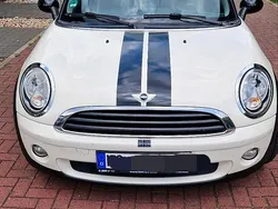 Weiß Gebraucht 2009 Mini ONE Pepper Kleinwagen | 2.400 €