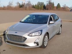 Silber Gebraucht 2020 Ford Focus Kombi | 10.450 € (Fairer Preis)