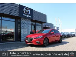 Rot Gebraucht 2017 Mazda 3 Nakama Limousine | 14.990 € (Fairer Preis)