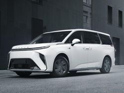 Gebraucht 2023 Maxus MIFA 9 Van | 51.131 € (Teuer)