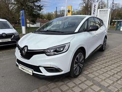 Weiß Gebraucht 2023 Renault Grand Scénic IV Van / Kleinbus | 25.998 € (Fairer Preis)