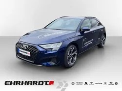 Navarrablau metallic Gebraucht 2023 Audi A3 Sportback Advanced Limousine | 30.950 €