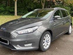 Grau Gebraucht 2018 Ford Focus Titanium Kombi | 9.100 € (Fairer Preis)