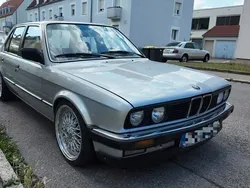 Silber Gebraucht 1986 BMW 324 Limousine | 15.999 €