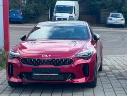 Rot Gebraucht 2023 Kia Stinger Limousine | 45.499 € (Fairer Preis)