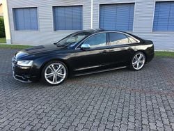 Schwarz Gebraucht 2015 Audi S8 Ambiente Limousine | 29.900 € (Guter Preis)