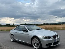 Silber Gebraucht 2009 BMW 320 M Sport Coupé | 8.700 € (Etwas zu teuer)