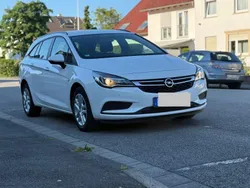 Weiß Gebraucht 2018 Opel Astra Kombi | 7.250 € (Guter Preis)