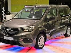 Grau Gebraucht 2021 Opel Combo Life Edition Van / Kleinbus | 16.950 € (Guter Preis)