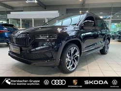 Schwarzmagic perleffekt Neu 2025 Skoda Karoq SportLine SUV | 45.390 €