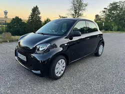 Schwarz Gebraucht 2020 Smart ForFour Electric Drive Limousine | 7.800 € (Guter Preis)