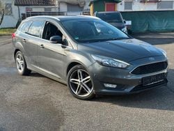 Grau Gebraucht 2015 Ford Focus Kombi | 7.400 € (Guter Preis)